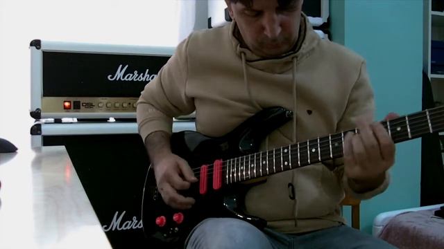 George Simeonidis on Crazy Lixx - Silent Thunder смотреть онлайн