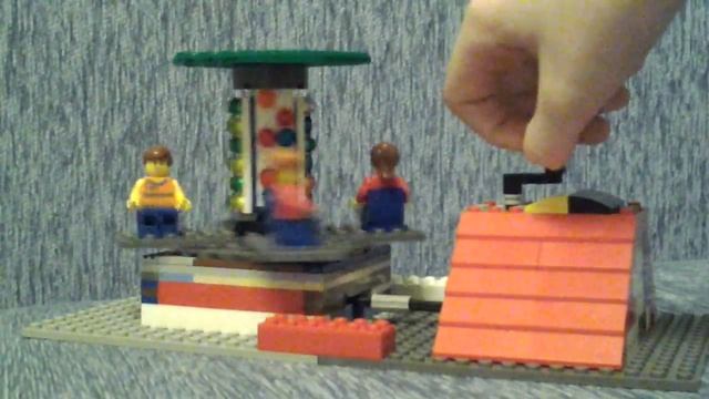 Лего карусель с песенкой "по просторам" (своя поделка) смотреть онлайн