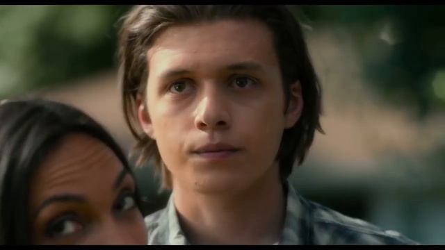 Krystal - Trailer (Rosario Dawson, Nick Robinson) смотреть онлайн