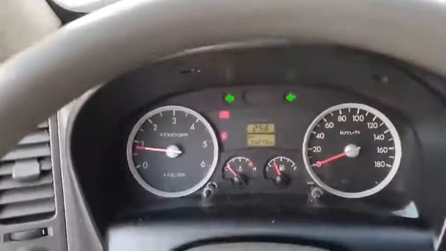 2014 Hyundai Porter2 (H100) 1 Ton CRDi Super Cab 4*2(2WD)/999868