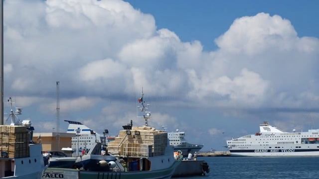 PORTO TORRES. смотреть онлайн
