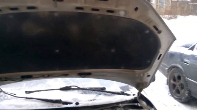 Газовый упор на капот Лада Гранта смотреть онлайн