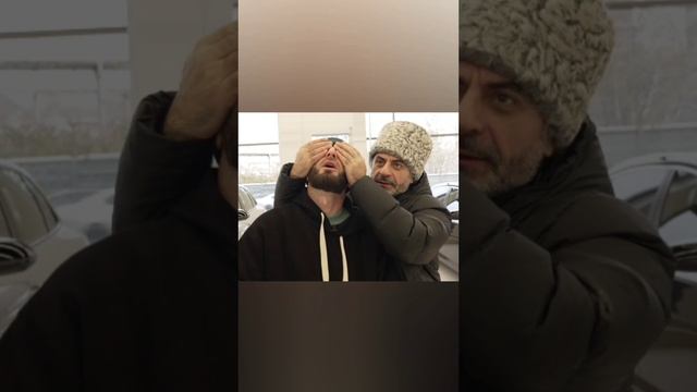 Сюрприз для Омара | Омар в Большом городе #shorts смотреть онлайн