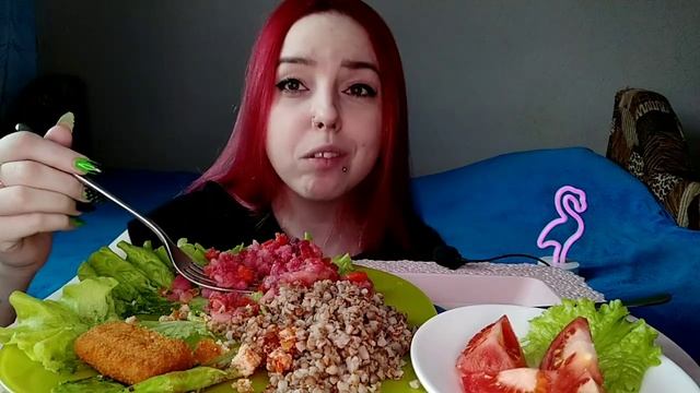Рыбные треугольники с гречкой и винегретом мукбанг/mukbang