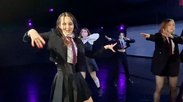 [K-POP ONE TAKE COVER] IVE (아이브) – 'I AM' Dance Cover by oops! смотреть онлайн