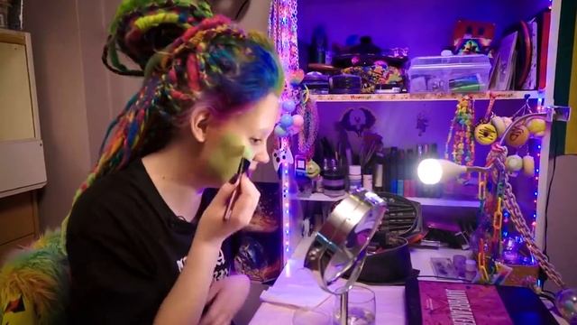 САМЫЕ НЕОБЫЧНЫЕ И СТРАННЫЕ ЛЮДИ В МИРЕ. Топ 8 людей ведущих самый странный образ жизни. смотреть онлайн