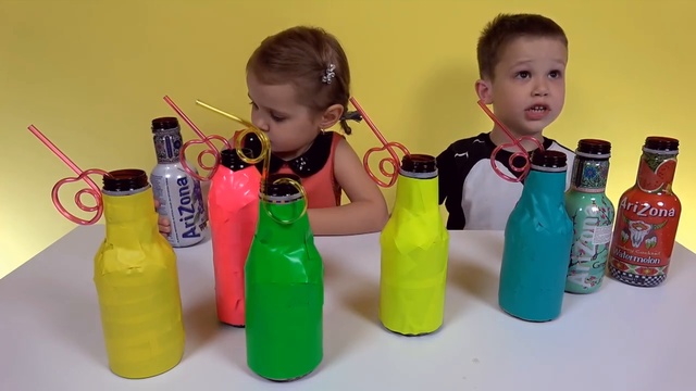 Челлендж Айс Ти угадай вкус фруктового холодного чая Kid's Ice Tea Challenge Mis смотреть онлайн