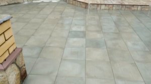 Почему отваливается плитка на крыльце?