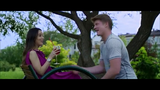 Вика Дайнеко - Жить вдвоем смотреть онлайн