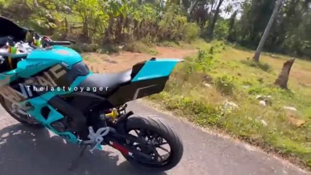Bajaj RS200 Modified Into Ducati PANIGALE V4 🔥 RS200 Panigale 🔥👿 смотреть онлайн