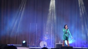 Марина Бриз - Просто жить. Концерт в Омске. 30.10.22.MOV