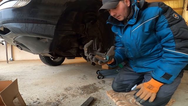 Один день из жизни в деревне! Ремонт авто . [Жизнь в деревне] смотреть онлайн