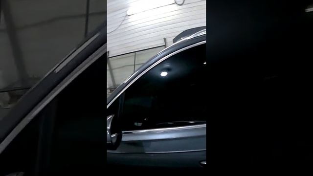 Как смотрится Audi Q7 тёмно серого цвета тонированная чёрной плёнкой с лобовым ➤Тонировка смотреть онлайн