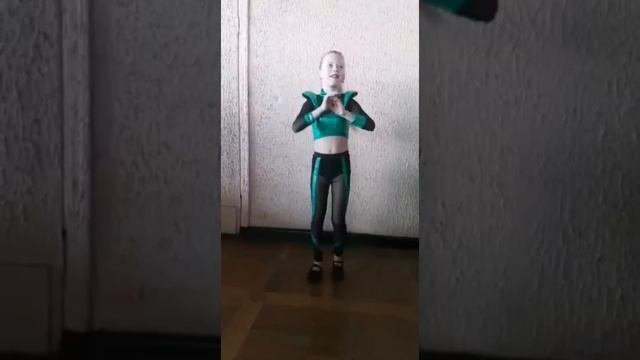 Мы хотим танцевать, Васёна. смотреть онлайн