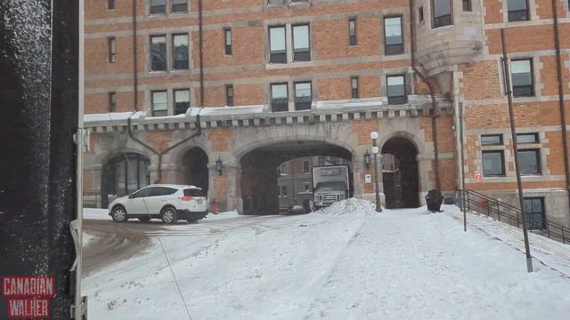 Snowfall Old Quebec City Walking Tour | 4K Winter in Canada смотреть онлайн