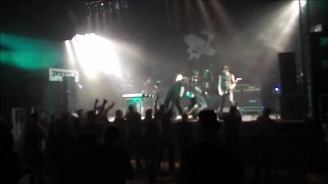 Die Krupps live in Bratislava - A Life in a Glass Cage / Road Rage Warrior смотреть онлайн