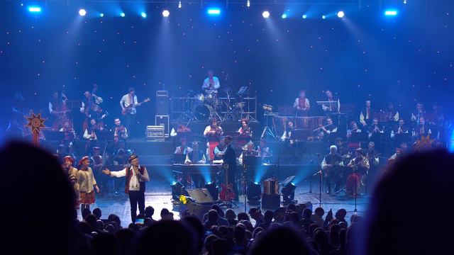 Олег Скрипка та НАОНI — Добрий вечір тобі [Live] смотреть онлайн