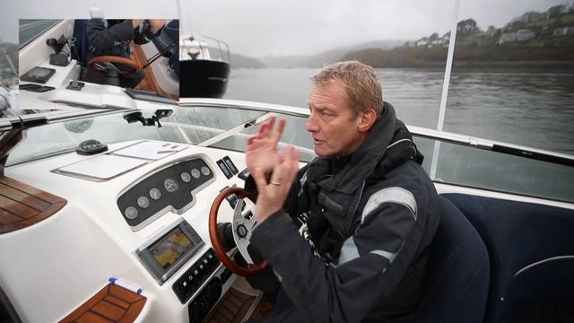 How to turn a single-engined boat in a tight space | Motor Boat & Yachting смотреть онлайн