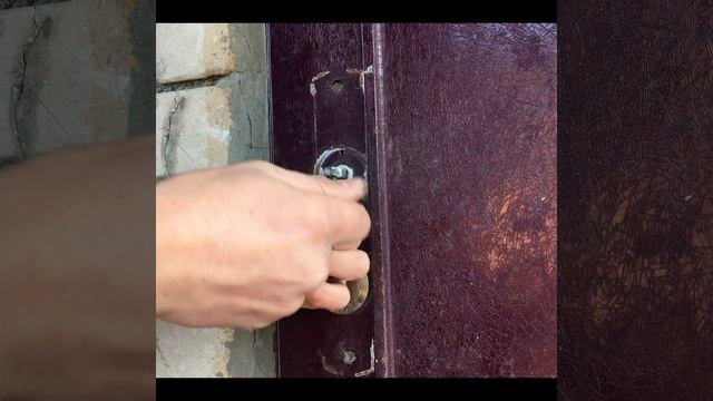 ремонт крепление дверной ручки #shorts смотреть онлайн