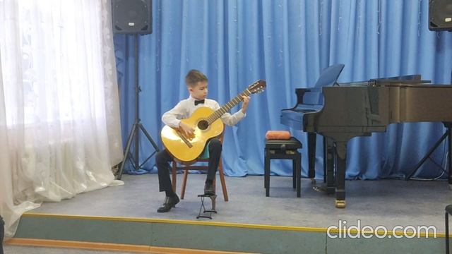 М. Красев - "Ёлочка" исп. Пожарский Тимур смотреть онлайн