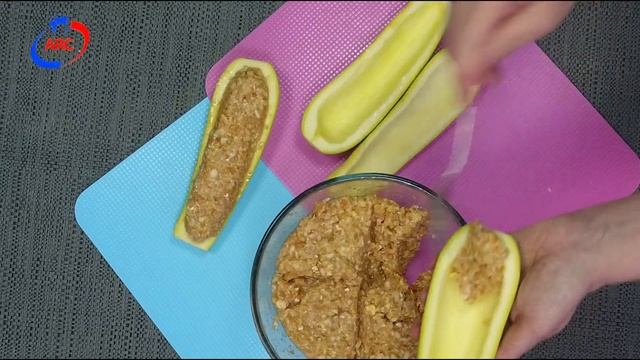 Мультиварка-скороварка. "Лодочки" из кабачков в ARC–QDL-514D смотреть онлайн