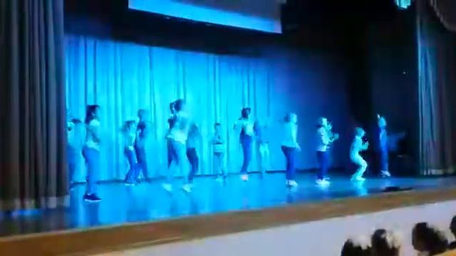 Праздник в начальной школе 30 ноября, посвящённый Дню Матери.