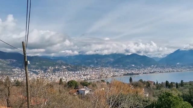 Вид на Аланью из крепости Кызыл Куле. Февраль 2020 смотреть онлайн