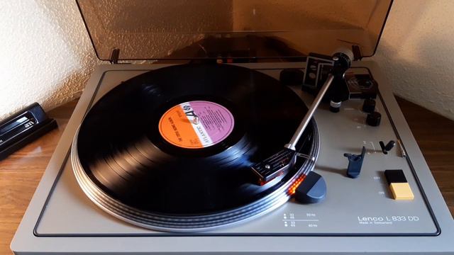 Steve Howe - Pennants (vinyl HQ) смотреть онлайн