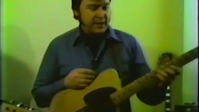 Danny Gatton demonstrates some Banjo pickin' смотреть онлайн