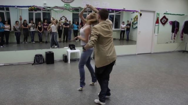 пробное занятие, Cuatro Caminos Bachata смотреть онлайн