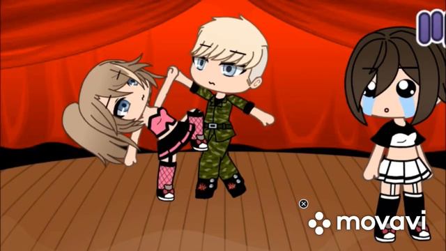 С право я, Аврора. А слева мой парень, Эдмар смотреть онлайн