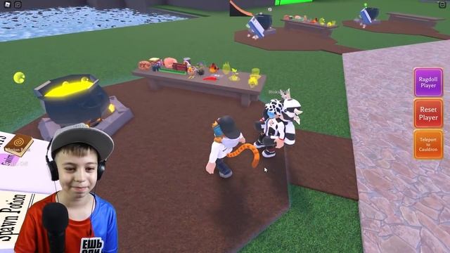 ПЕРЕПУТАЛ ЗЕЛЬЕ - ПРЕВРАТИЛСЯ В РУСАЛКУ! Топ игра в РОБЛОКС! // Wacky Wizards ROBLOX смотреть онлайн