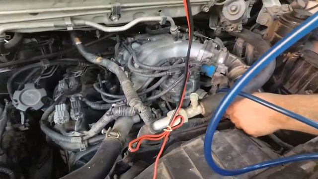 Оппресовка дымом впускного тракта двигателя Vg33.