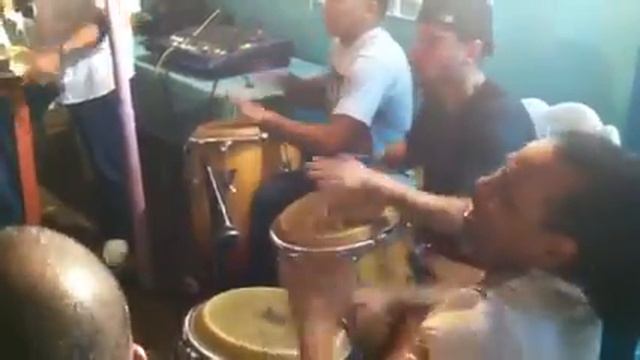 Rumba hijos y amigos Paoli Mejias quinto Javielito Oquendo jr tumbador,Branlie Mejias seguidor смотреть онлайн