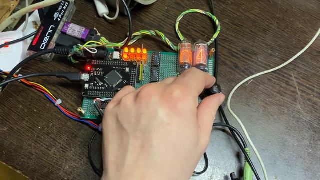 Oscillator prototyping of a new hybrid synthesizer смотреть онлайн