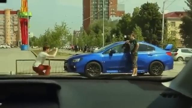 Скрытая камера:автомобиль меняет цвет