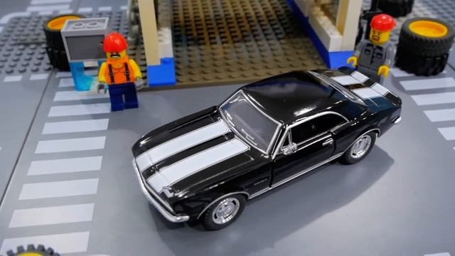 Ford Mustang & Chevy Camaro SS Accident / Lego Toy Car For Children