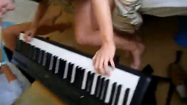 Orla the piano girl смотреть онлайн