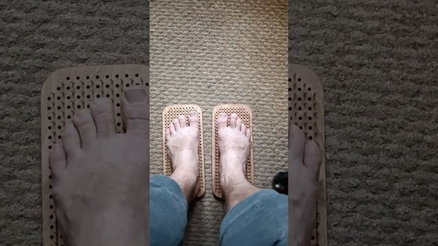 Впервые ставлю ноги на садху-доску с гвоздями. 31 октября 2022 смотреть онлайн