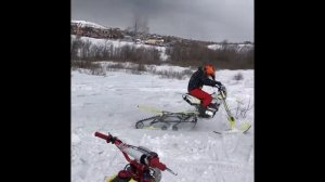 Мотоцикл на гусенице