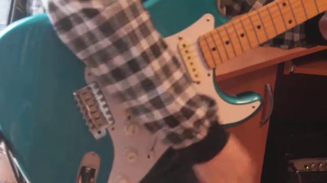 Fender standard stratocaster reissue 57 Made in Japan 1986-87 смотреть онлайн