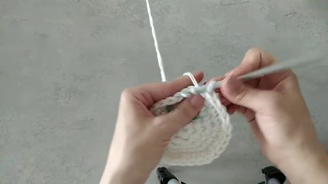 Вяжем чехол на табурет. смотреть онлайн