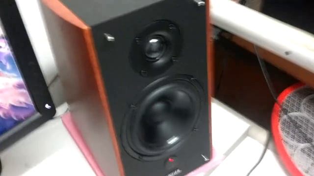 Gene Edifier R1900TV Speaker 2.0 Bass Music Test смотреть онлайн
