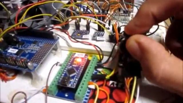 Arduino as a IO expander for Raspberry PI I2C - working demo- copter with rotor motor via joystick смотреть онлайн