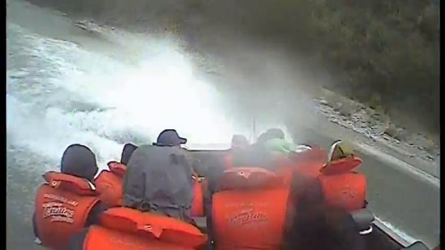 Jet Boat Ride, New Zealand смотреть онлайн