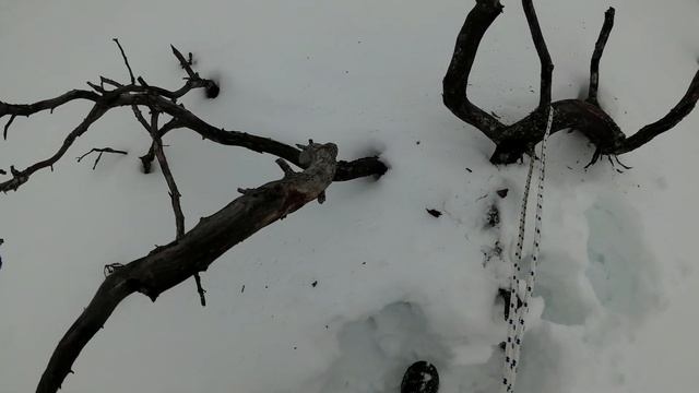 Снегоход валится на бок, тонет в слузе, по льду не проехать. Подробно об опыте преодоления.