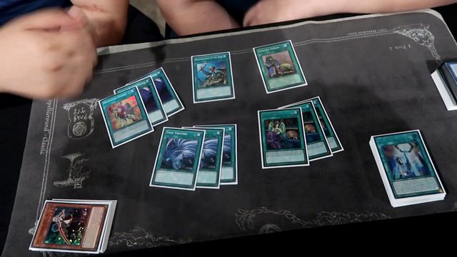 Top 8 YCS 200th Pure Sky Striker by Christos Mourikis смотреть онлайн