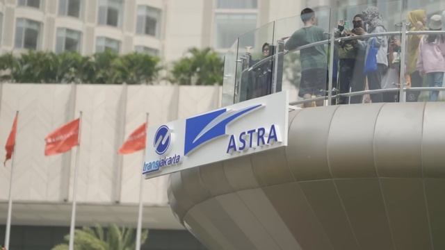 PEMANASAN SEBELUM IKUTAN XTRAMILE ASTRA HALF MARATHON 2023 смотреть онлайн