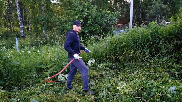 Часть 3. Дача своими руками. Как скосить траву? Избавляемся от сорняков! смотреть онлайн