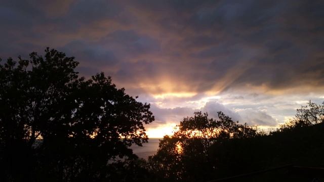 таймлапс на берегу моря - сочи, Лазаревское закат, небо .mp4 смотреть онлайн